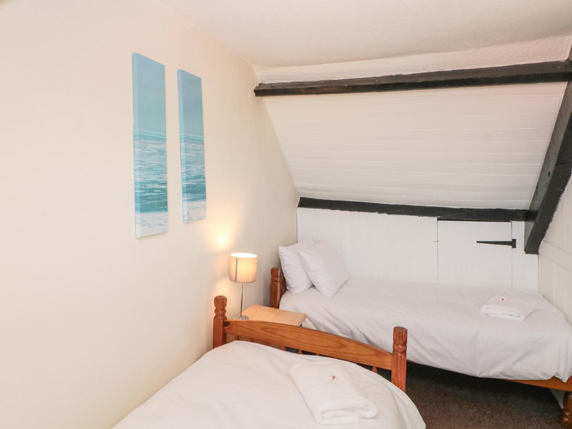 Grimes Cottage Staithes Bagian luar foto